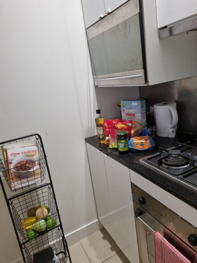Collins Central 2-Bd Apartment With Pre-Reserve Parking เมลเบิร์น ภายนอก รูปภาพ
